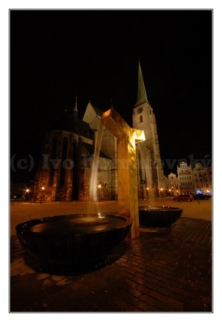 noční Plzeň